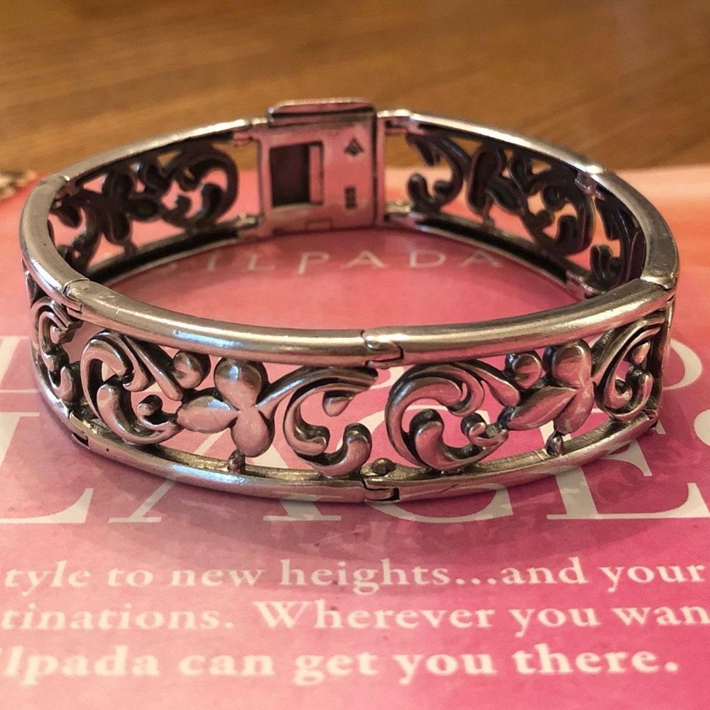 Silpada Filigree Sterling Silver Scroll Hinged Bracelet - Picture 12 of 16